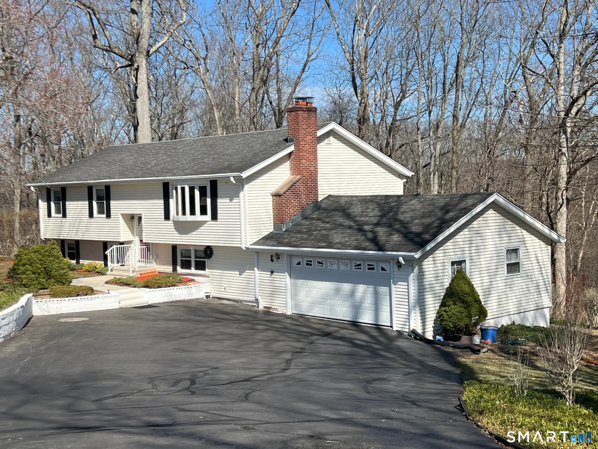 135 Parsonage Hill Road, North Branford, CT