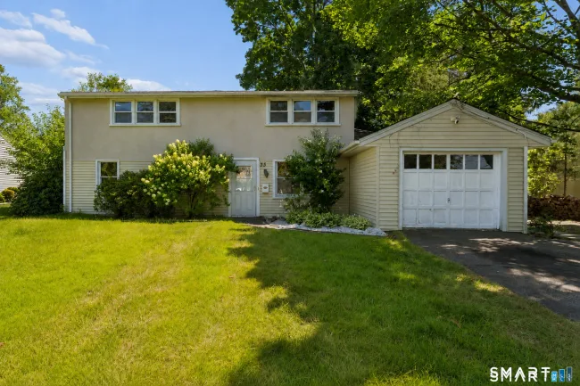 33 Assisi Way