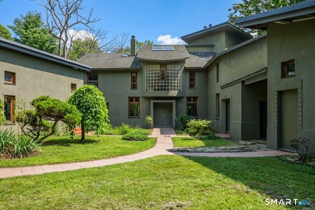 27 Ridge Road, Canton, CT