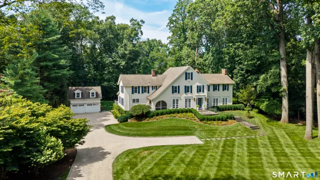 1123 Round Hill Road