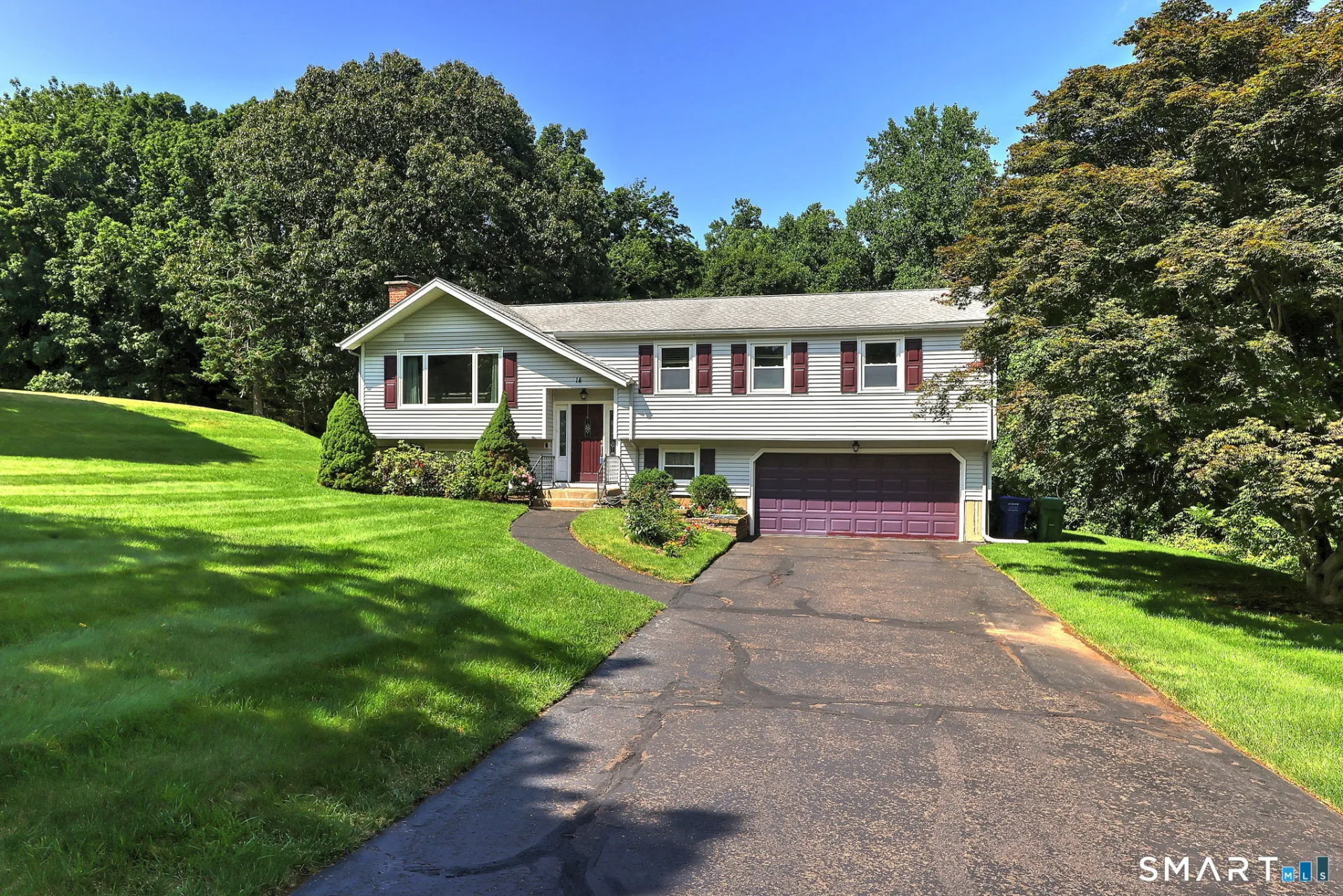 14 Longview Lane, Wallingford, CT