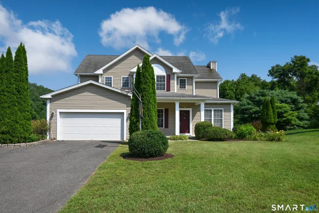 63 Meadow Brook Road, Brookfield, CT