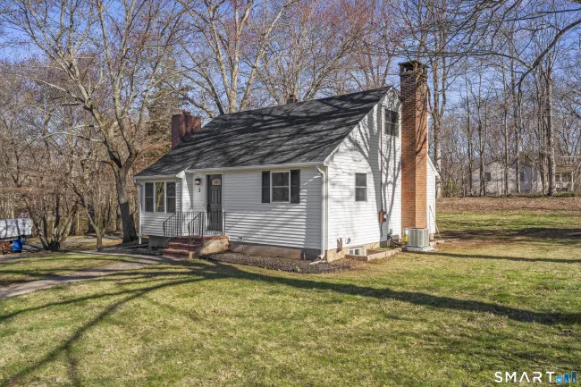 2 Burr Hill Terrace, North Branford, CT