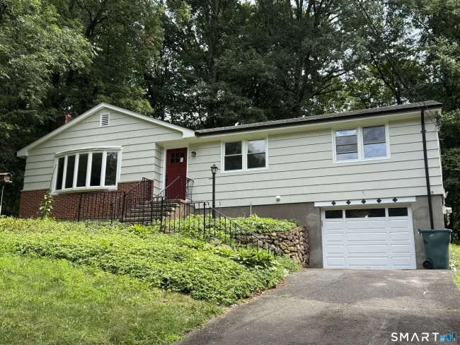 46 Forest Court, Hamden, CT