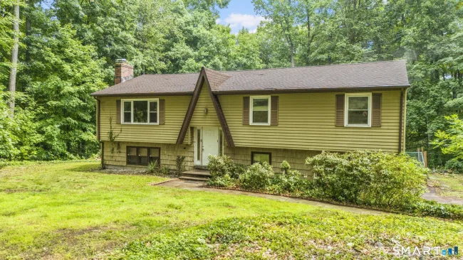 32 Woodhaven Drive