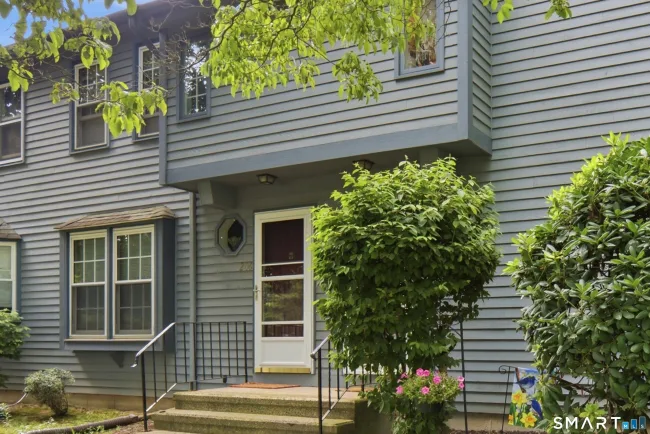 1 Abbott Road #207, Ellington, CT