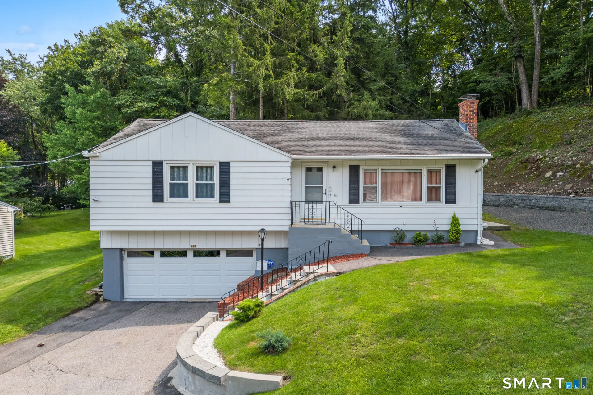 111 Juniper Ridge Drive, Waterbury, CT