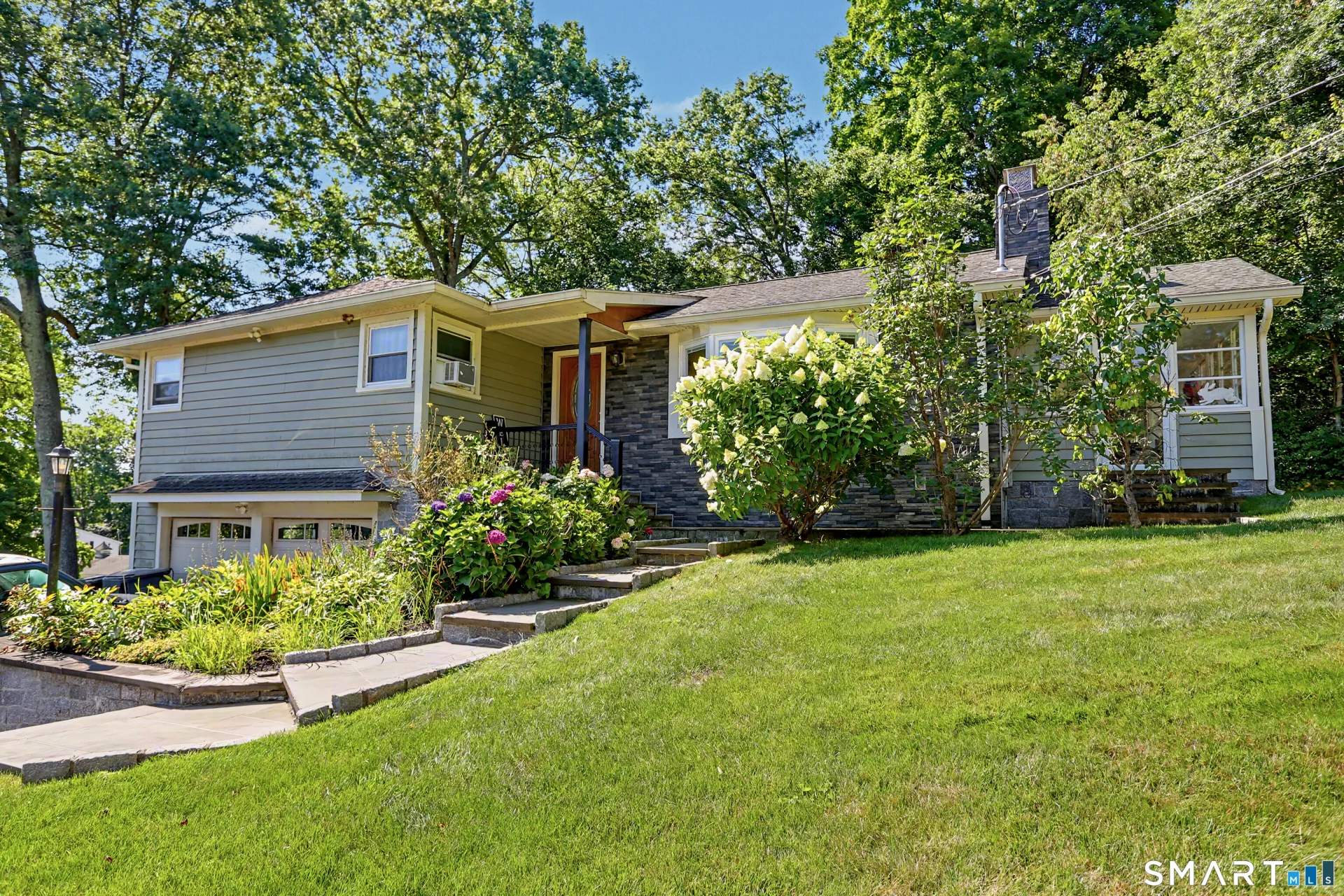 150 Suzanne Circle, Trumbull, CT