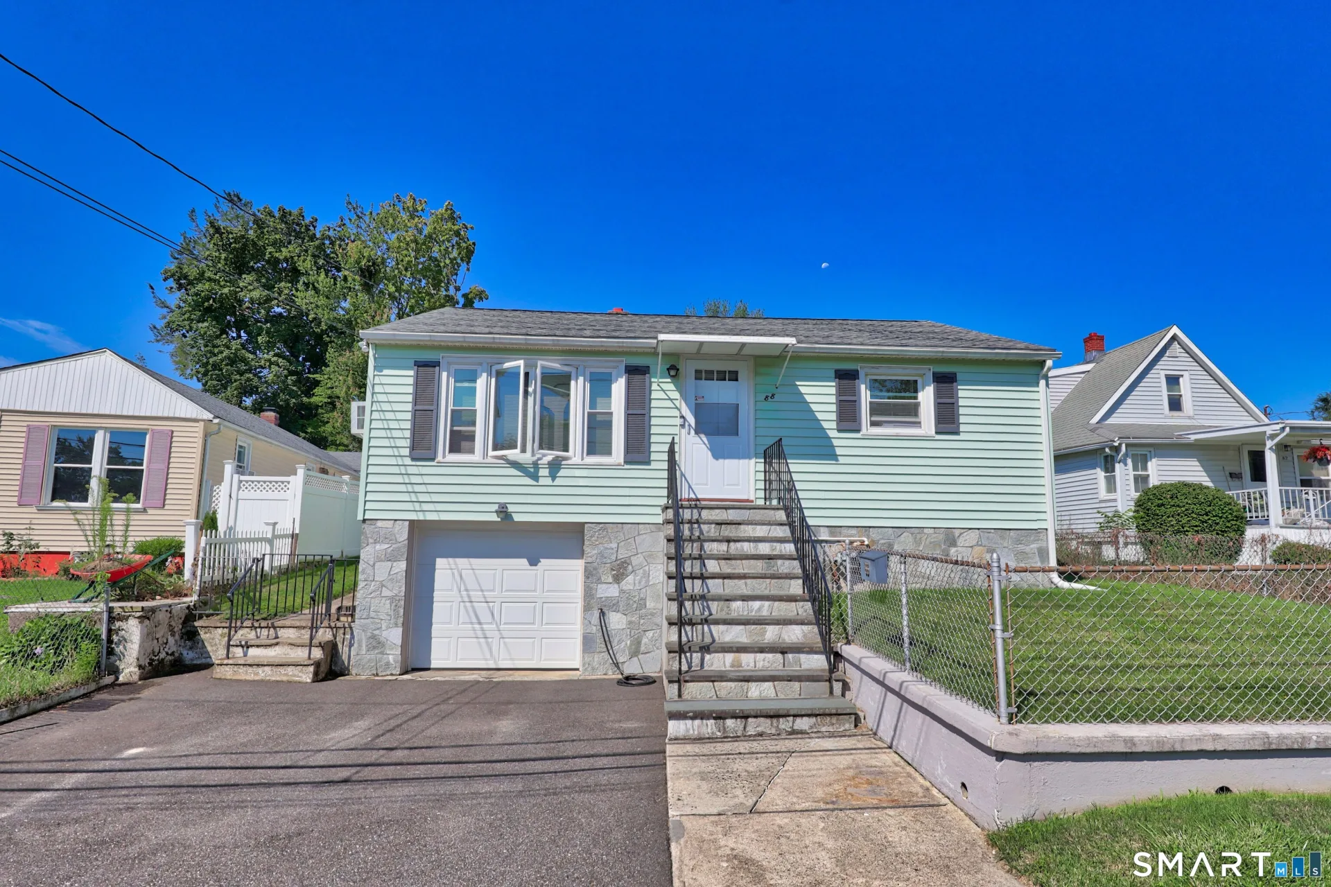 88 Carver Street, Waterbury, CT