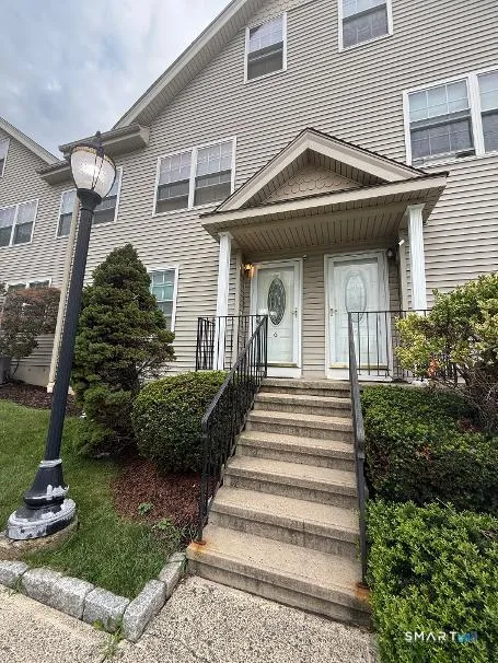 40 Division Street #6, Danbury, CT