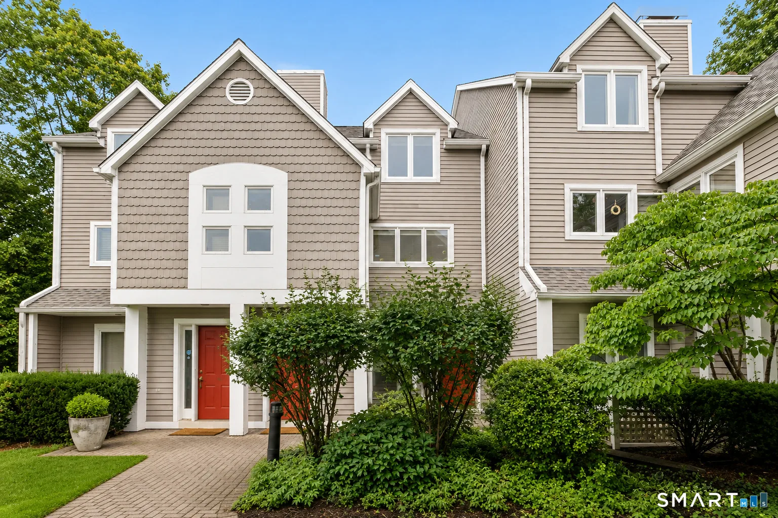 453 East Putnam Avenue #4G, Greenwich, CT