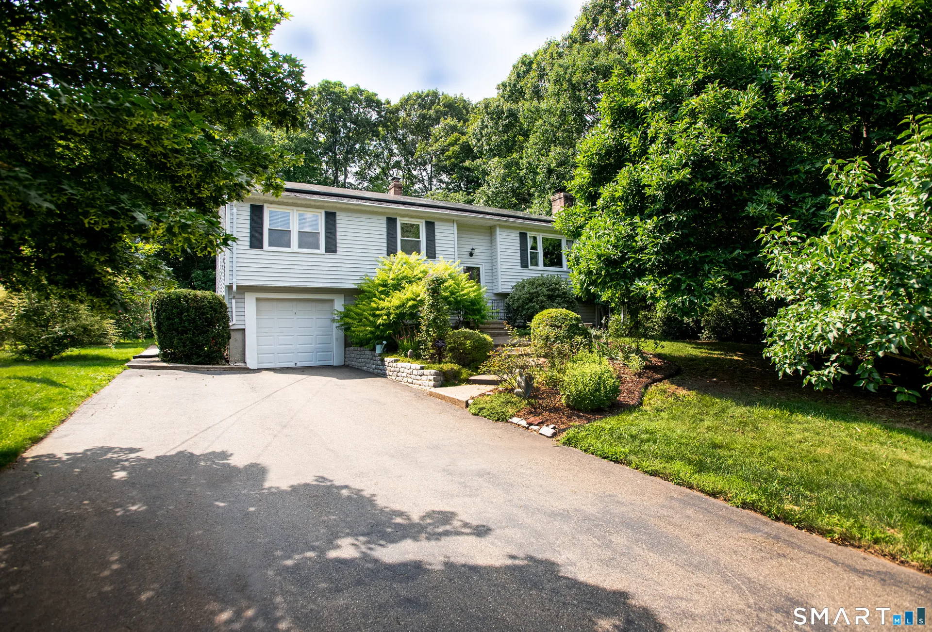 25 Booth Terrace, Hamden, CT