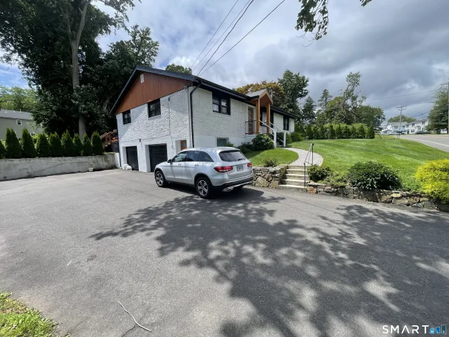 88 Yale Avenue, Milford, CT