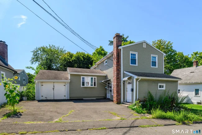 8 Davis Street, Danbury, CT