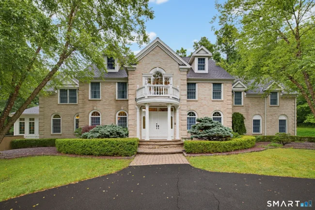 152 Williamsburg Drive