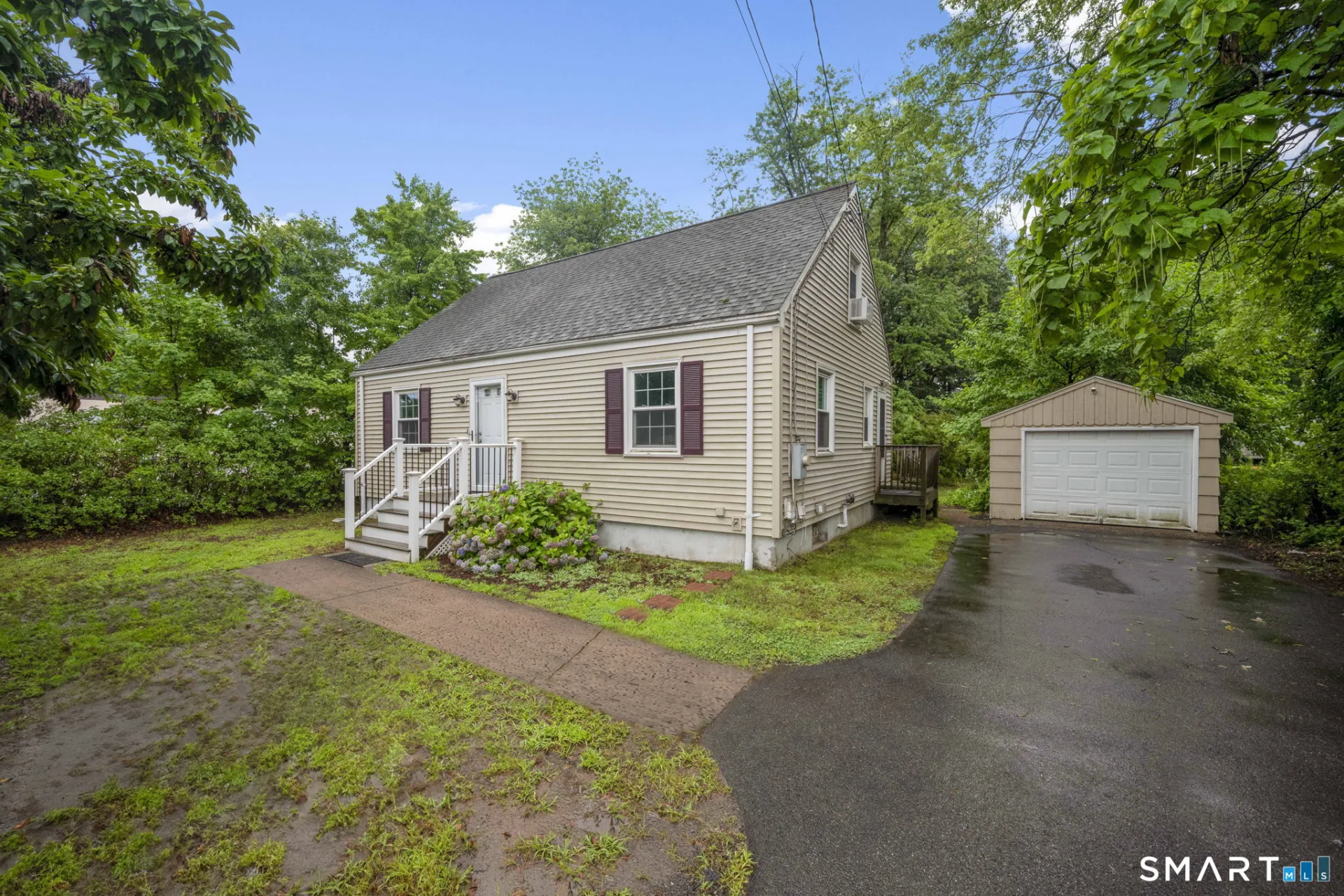 65 Old Windsor Road, Bloomfield, CT