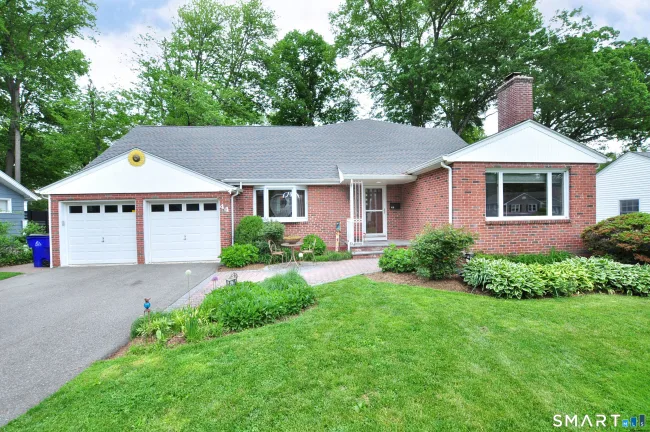 44 Miamis Road, West Hartford, CT