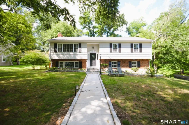 5 Nyselius Place, Stamford, CT