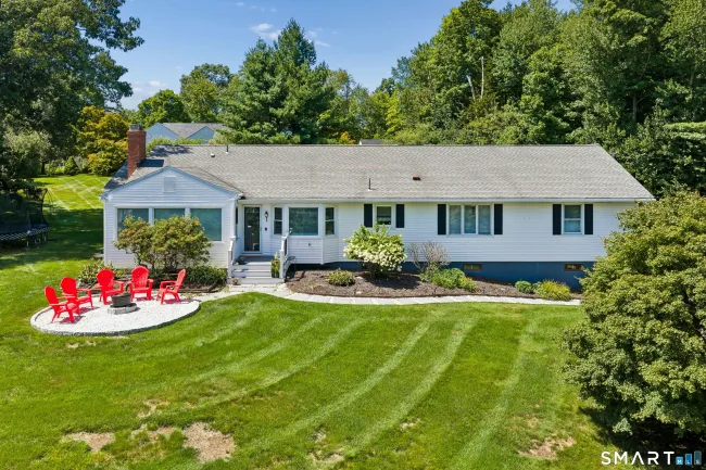 132 Luther Drive, Southbury, CT