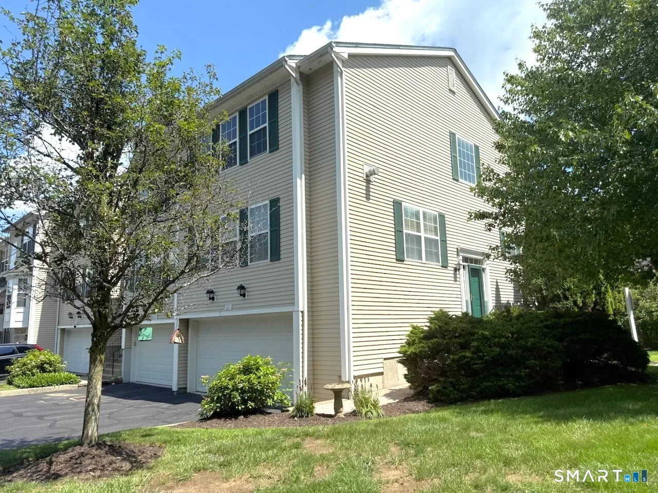 1001 Lexington Boulevard #1001, Bethel, CT
