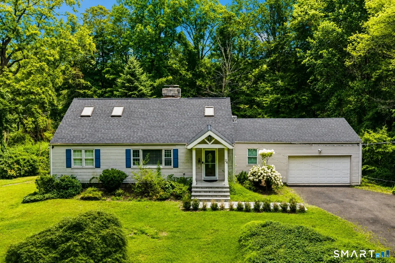 24 White Birch Road, Ridgefield, CT