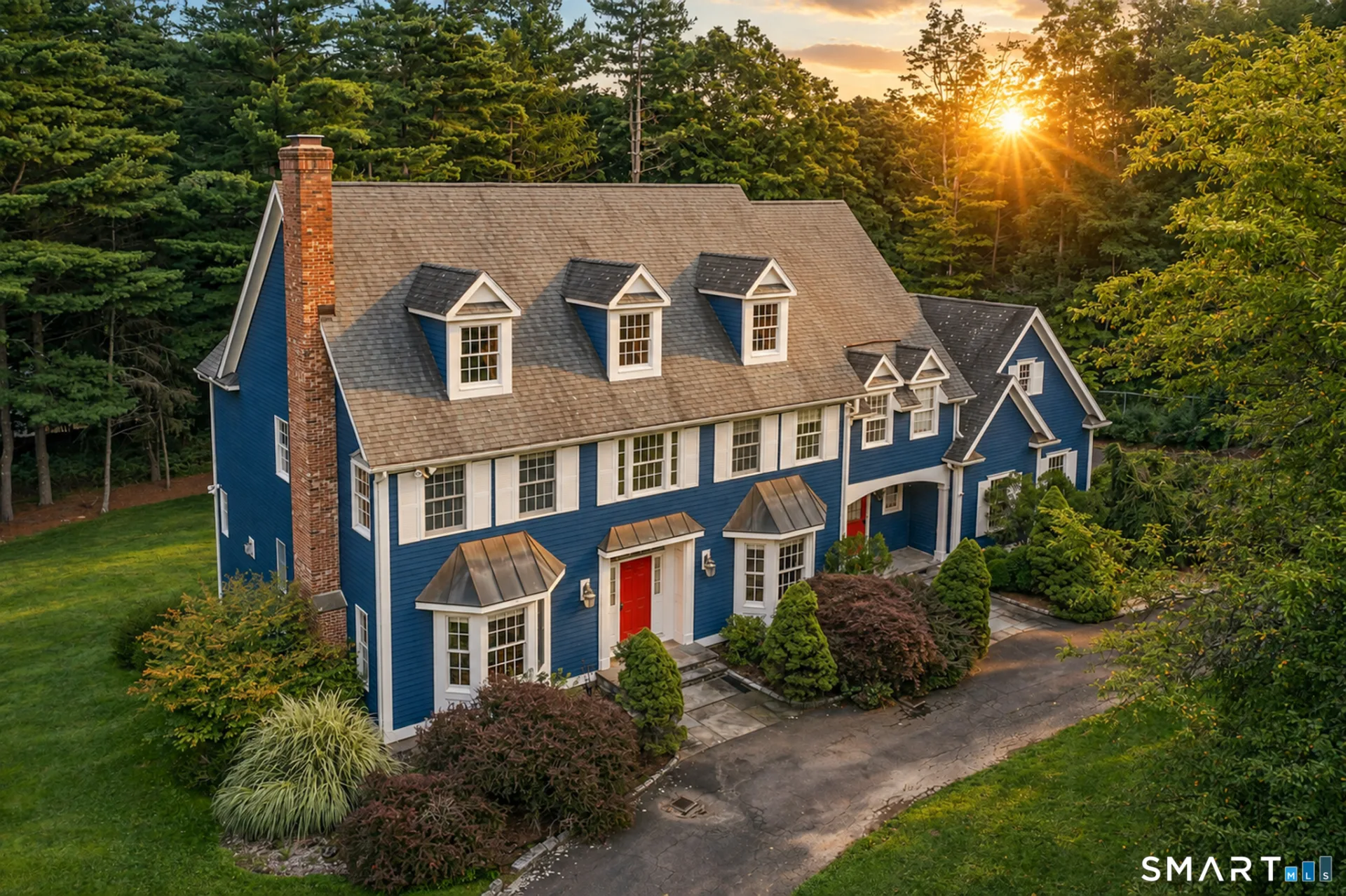 9 Glenmor Drive, Newtown, CT