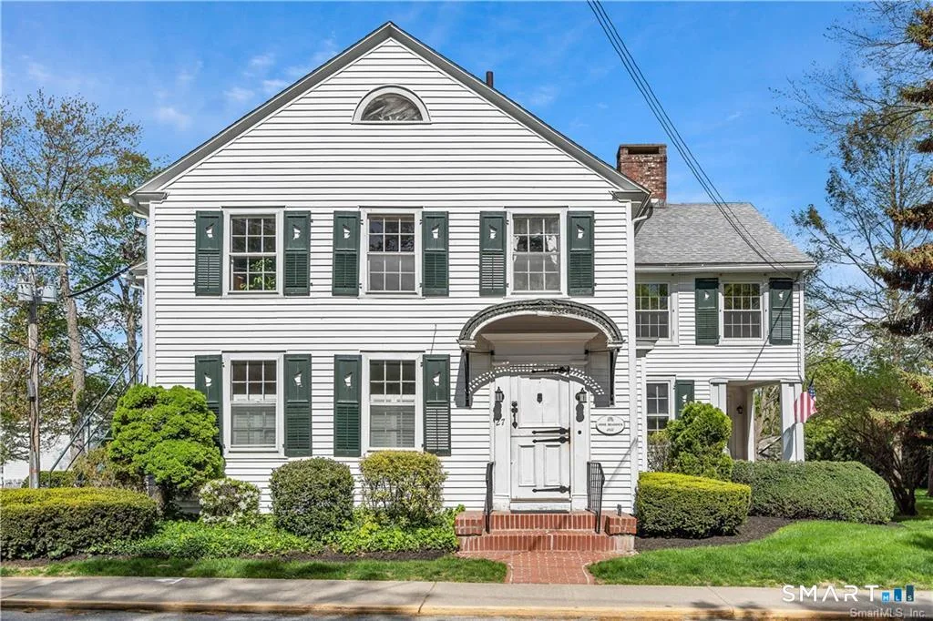 27 North Main Street #8, Essex, CT