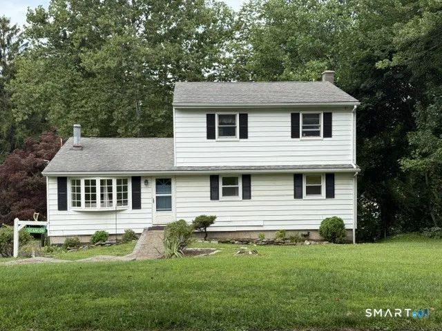15 Lillian Avenue, New Fairfield, CT