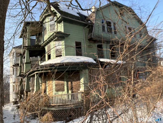 230 Plaza Avenue