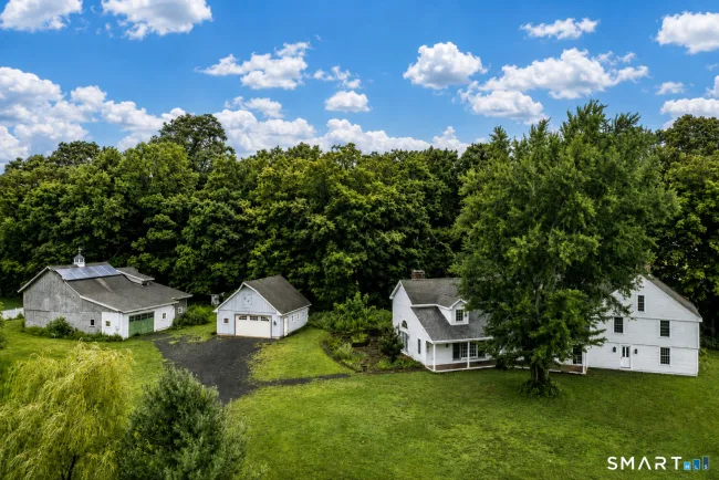 19 High Street, Middlefield, CT