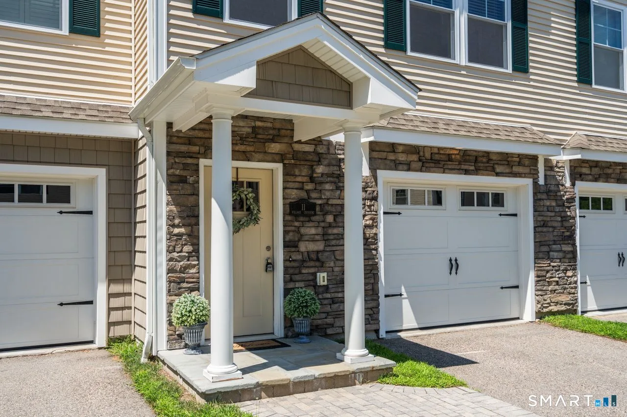 11 Village Crossing #11, East Lyme, CT