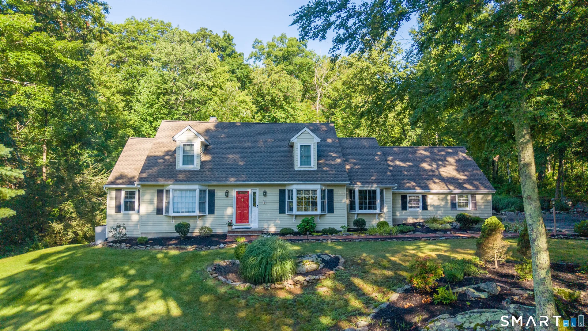 2 Banquo Brae Road, Brookfield, CT