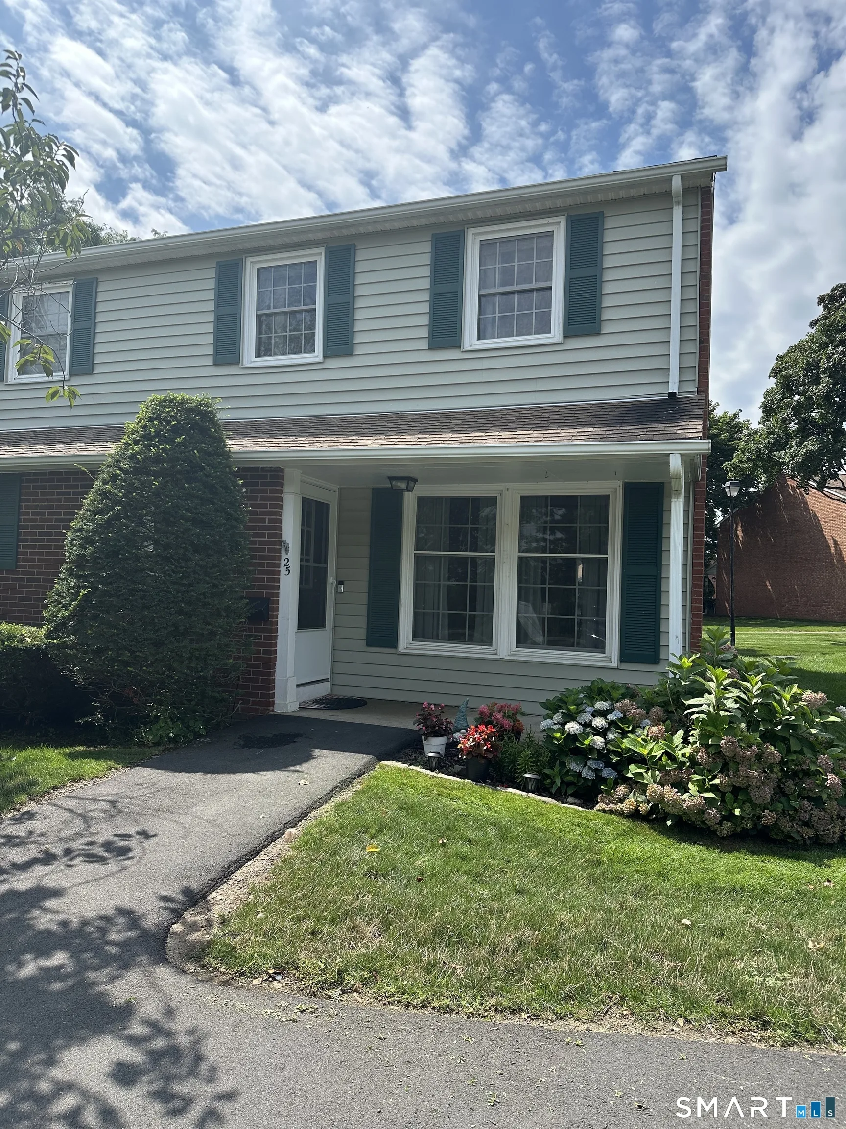 25 Greenwich Way #25, Milford, CT