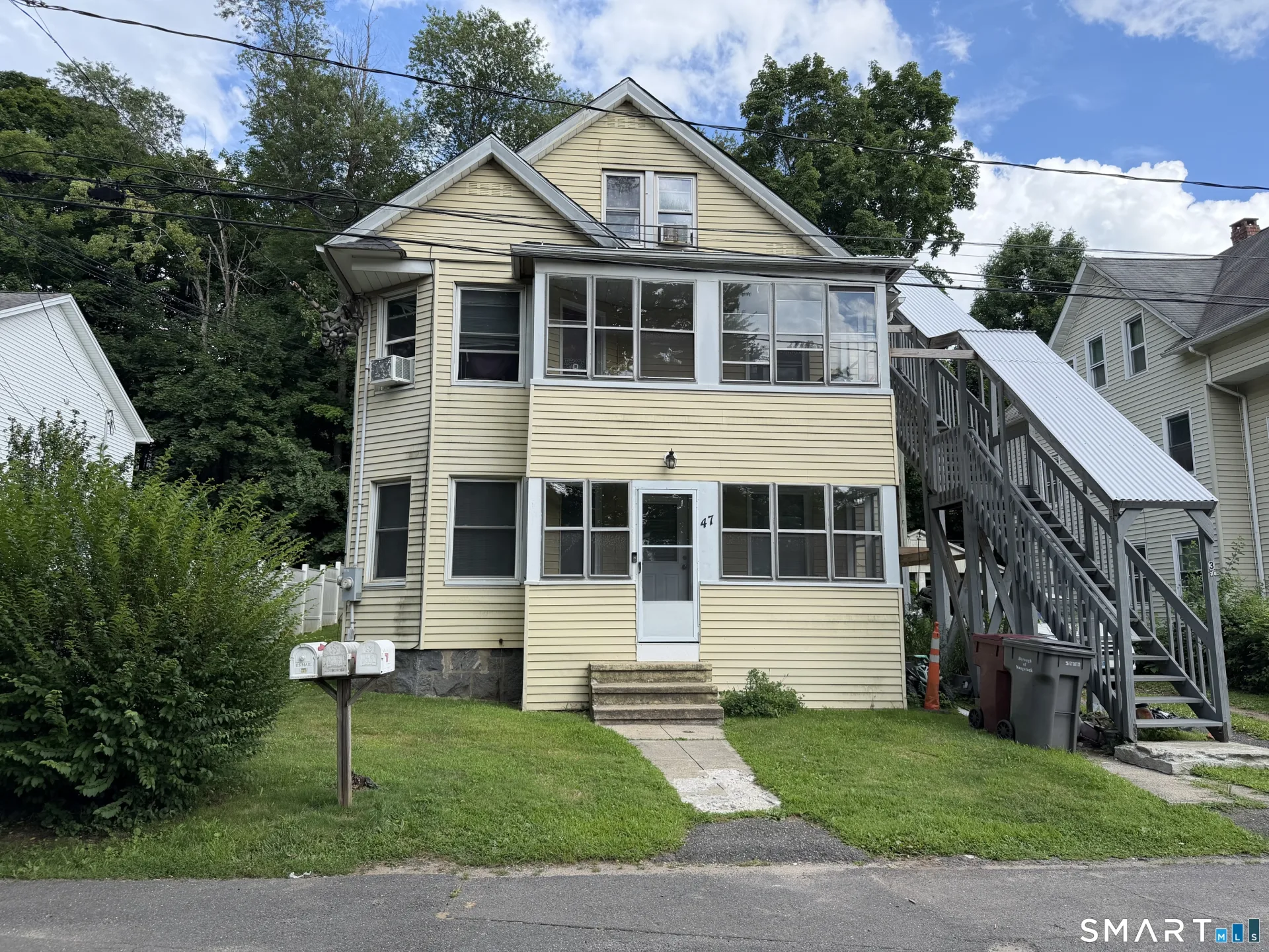 47 Lounsbury Street, Naugatuck, CT