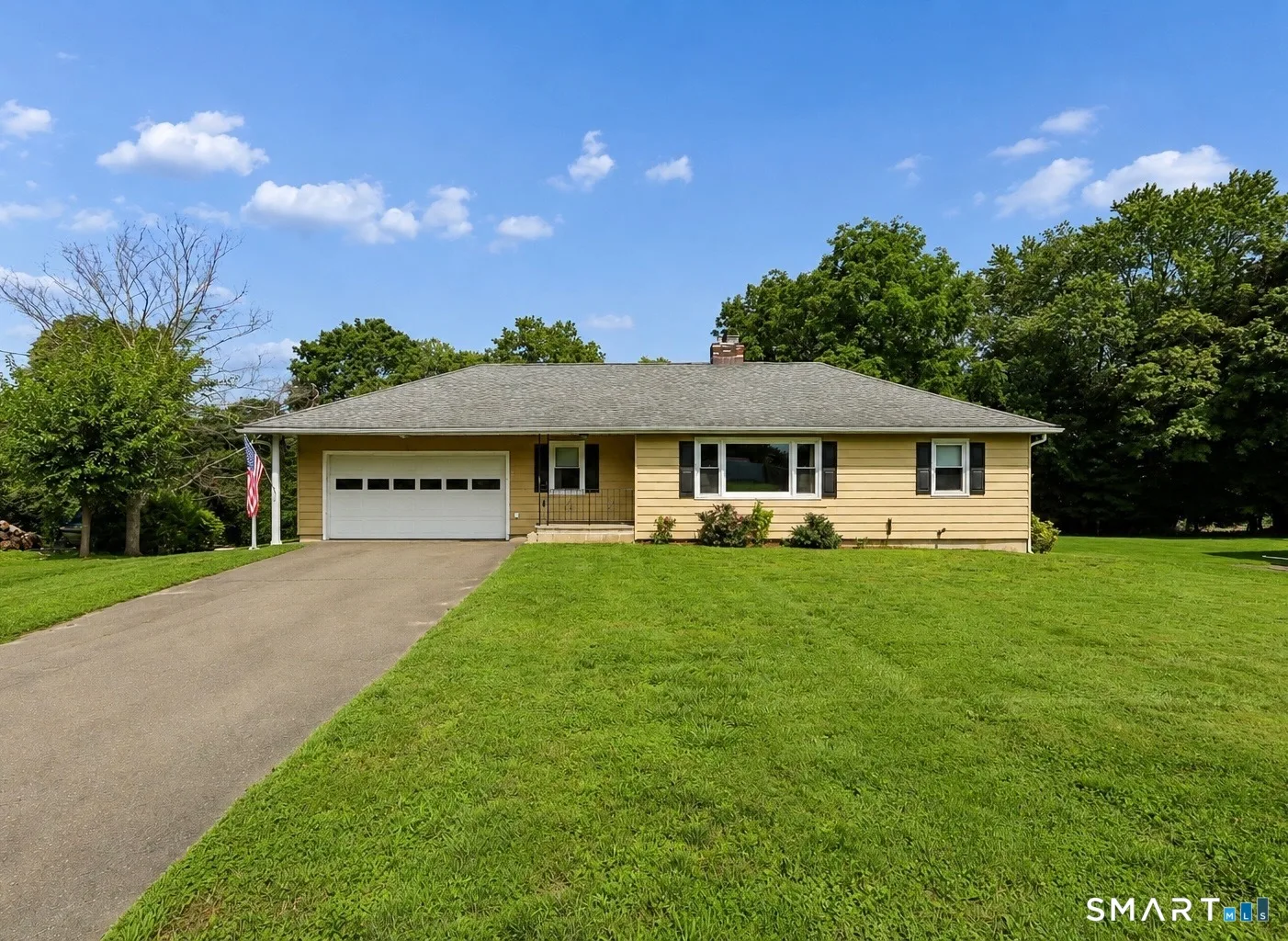 31 Jeanette Road, Danbury, CT