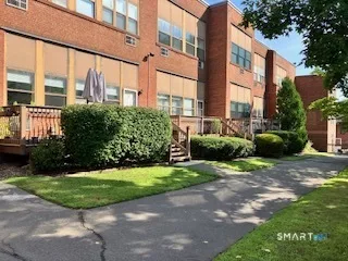 201 College Street #12, Middletown, CT