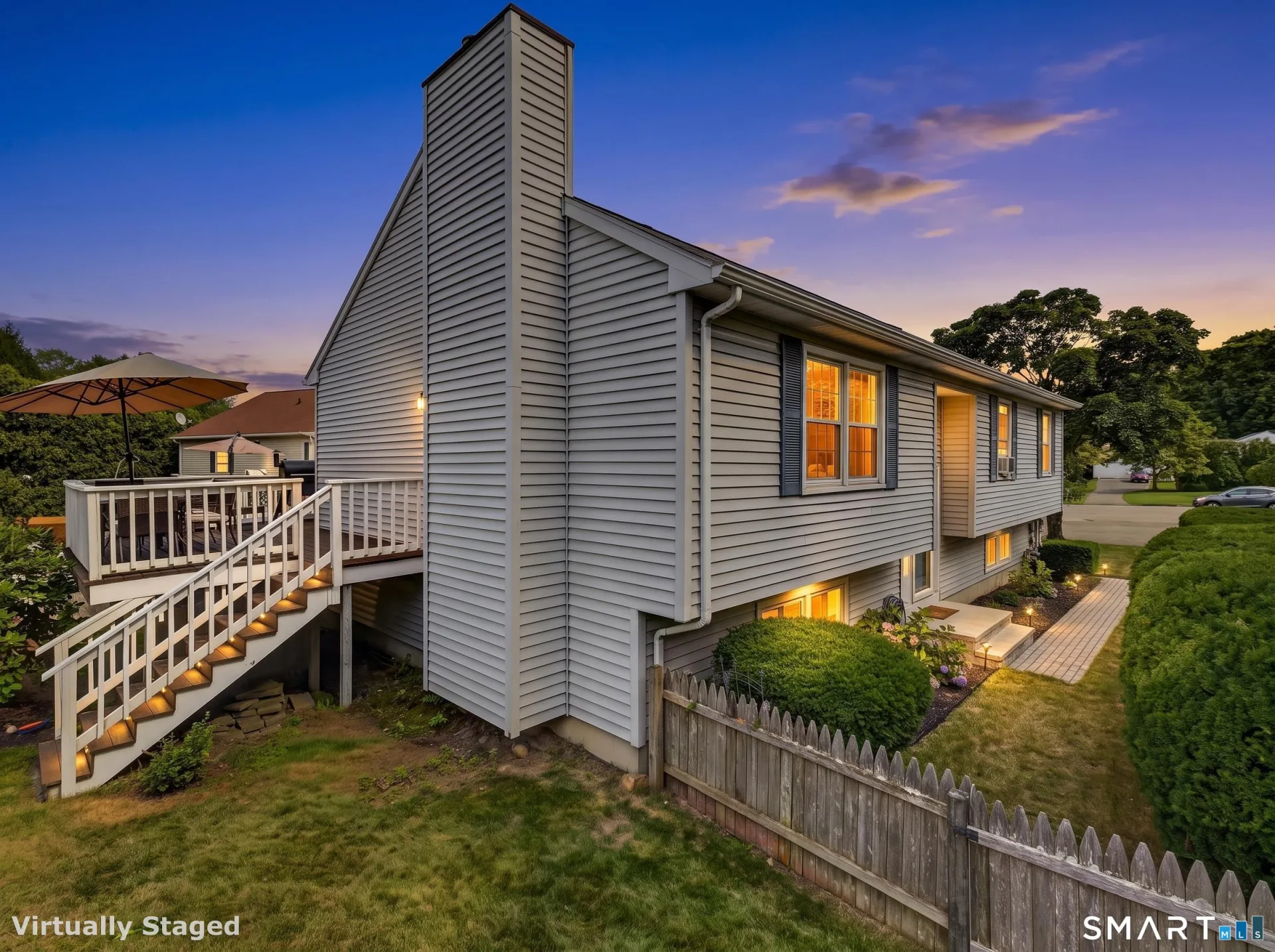 25 Penny Lane, New London, CT