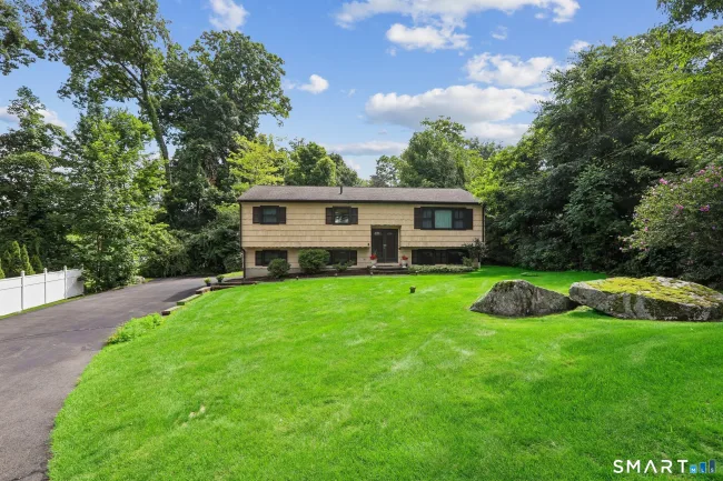 14 Clark Road, New Fairfield, CT