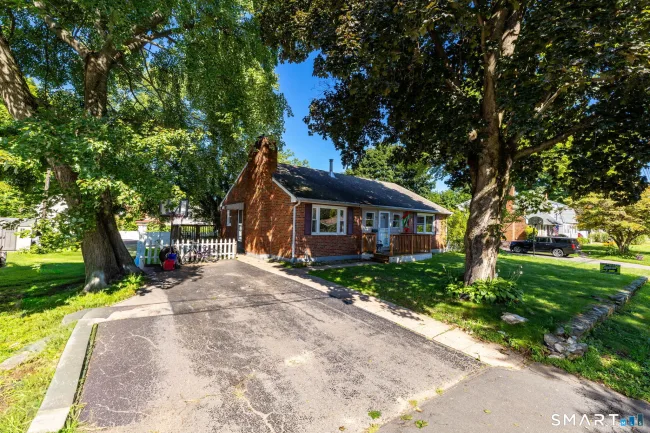 30 Hemlock Street