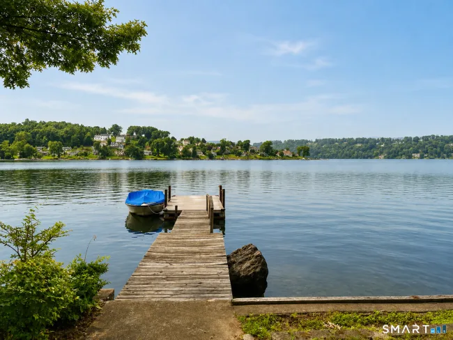 14 Indian Trail, Brookfield, CT