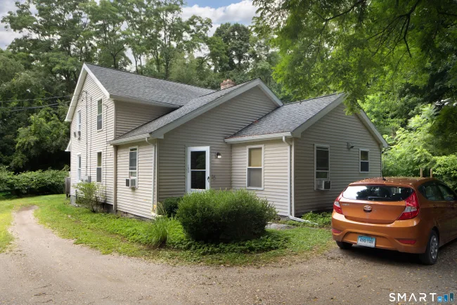 15 Locust Hill Road, North Canaan, CT