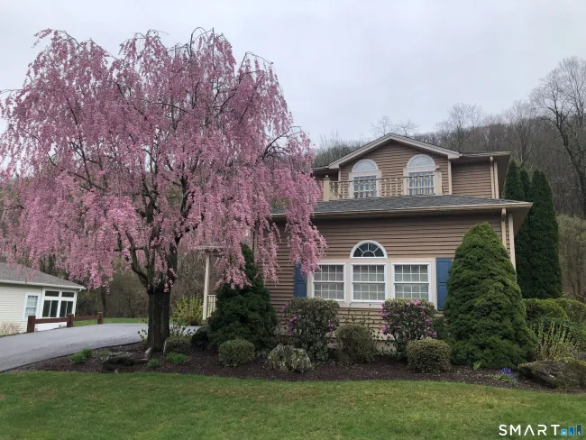 160 Hawthorne Drive #160