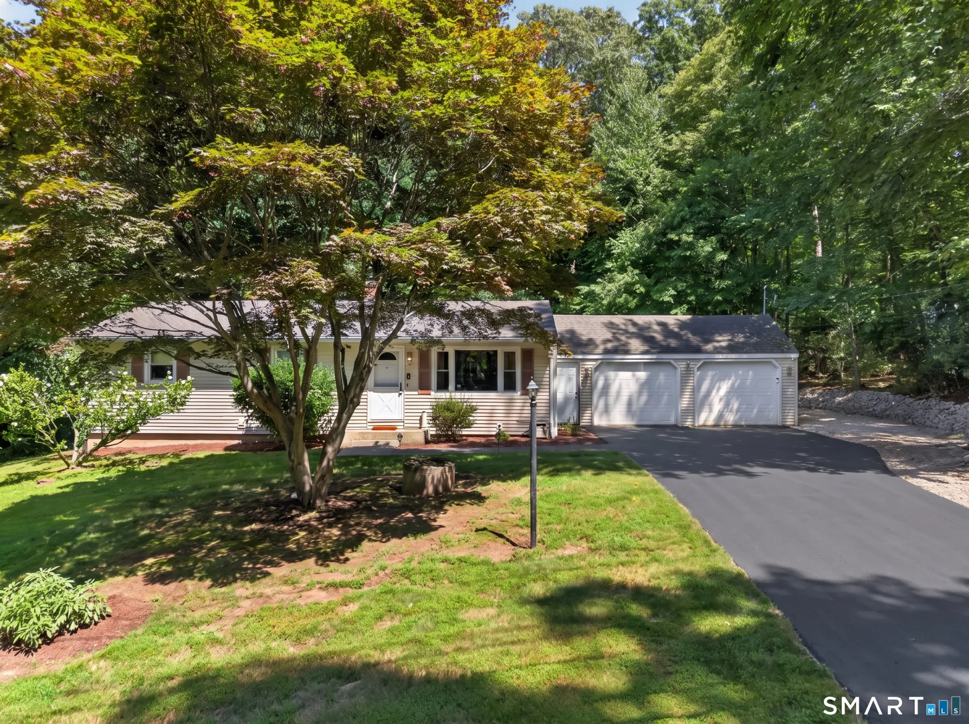 10 Ancient Highway, East Lyme, CT