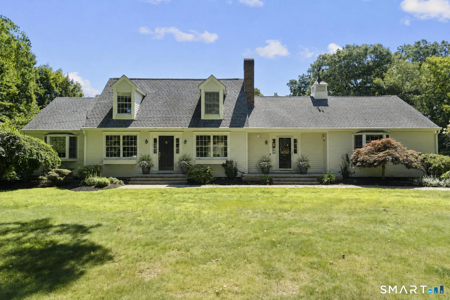 16 Burma Road, Woodbridge, CT
