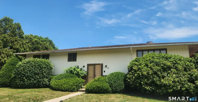62 Admiral Drive, New London, CT