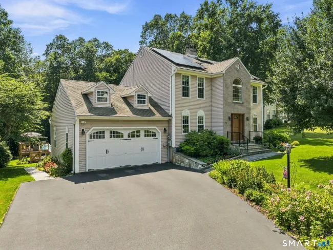 82 Nicole Drive