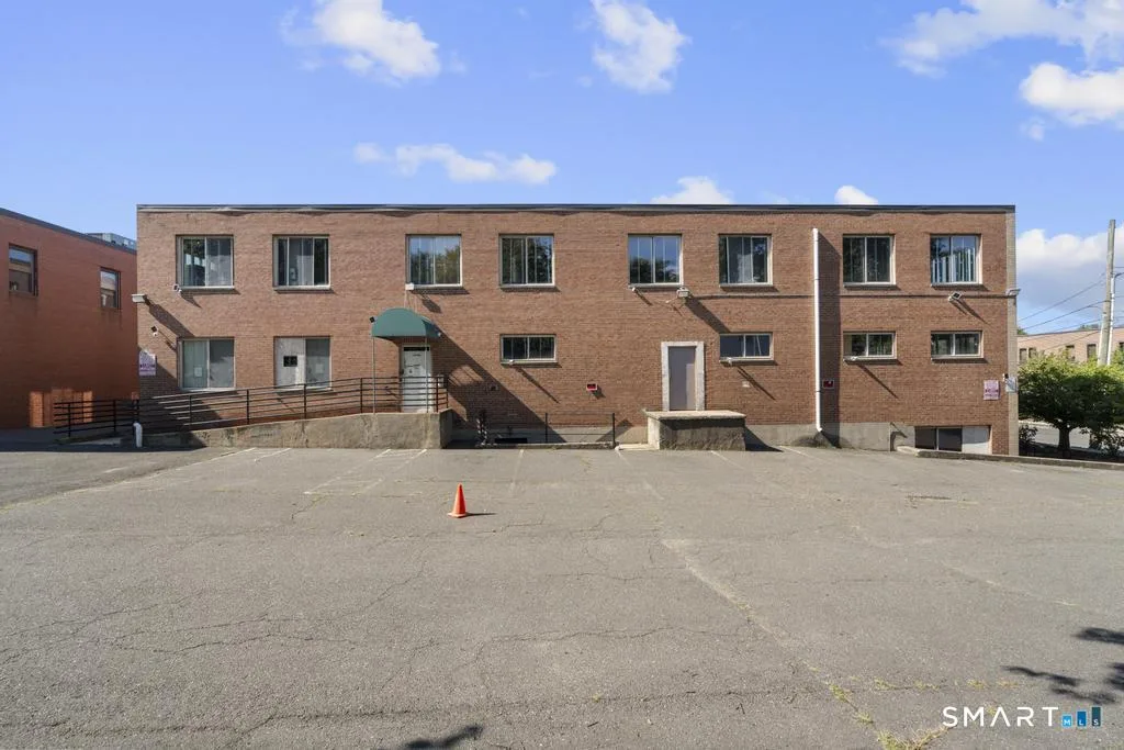 621 Farmington Avenue, Hartford, CT