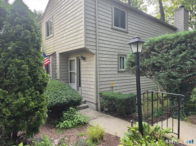 17 Pine Needle Drive #C, Stratford, CT