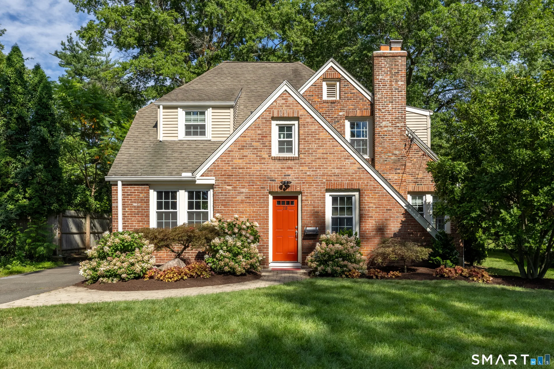 110 Foxcroft Road, West Hartford, CT