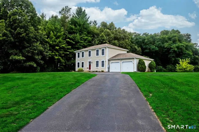 31 Broadleaf Circle, Suffield, CT